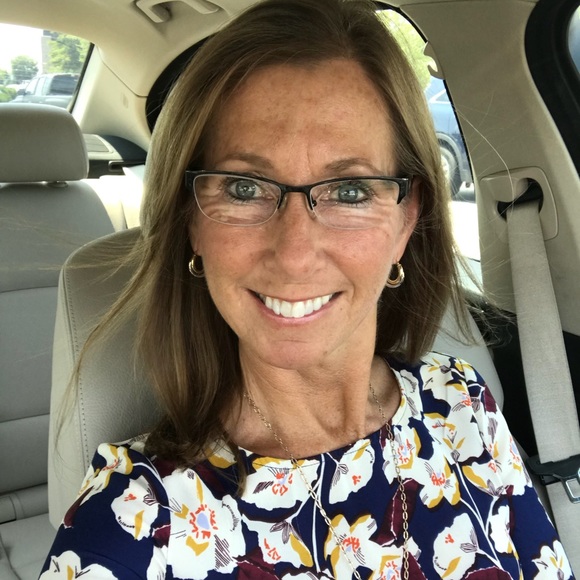 Meet your Posher, Dawn - Picture 1 of 1